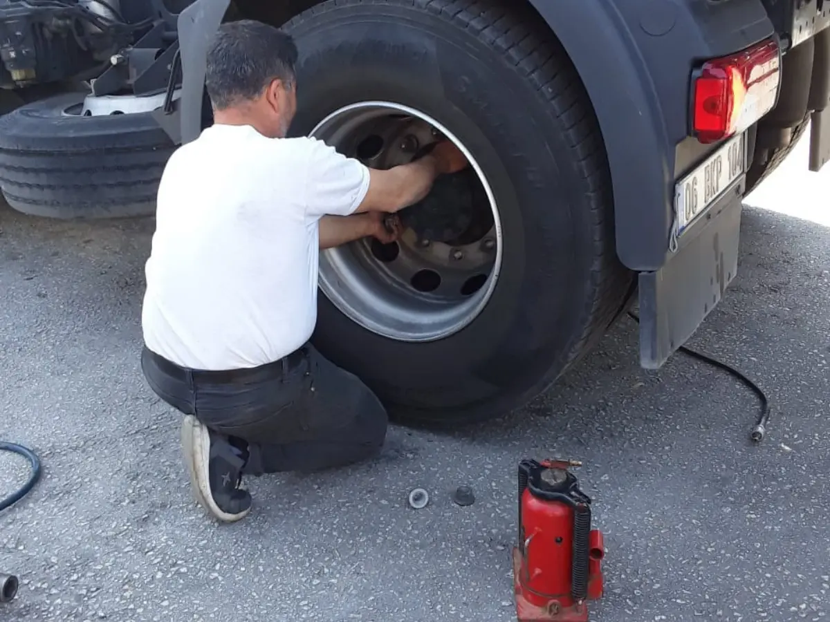 Kaklıç Oto Lastikçi